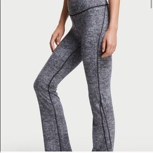 🎀 VSX knockout yoga pants🎀